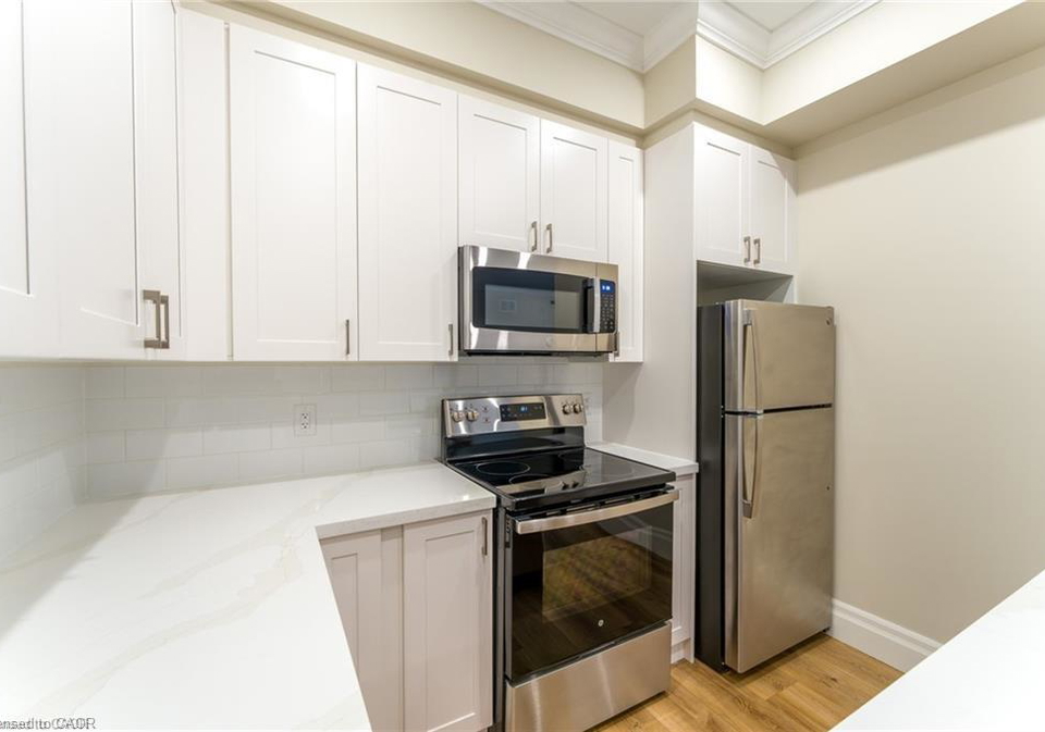 100-charlton-avenue-w-hamilton-ontario-40820593