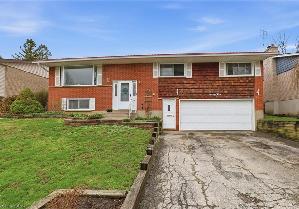 94-colebrook-court-kitchener-ontario-40820627