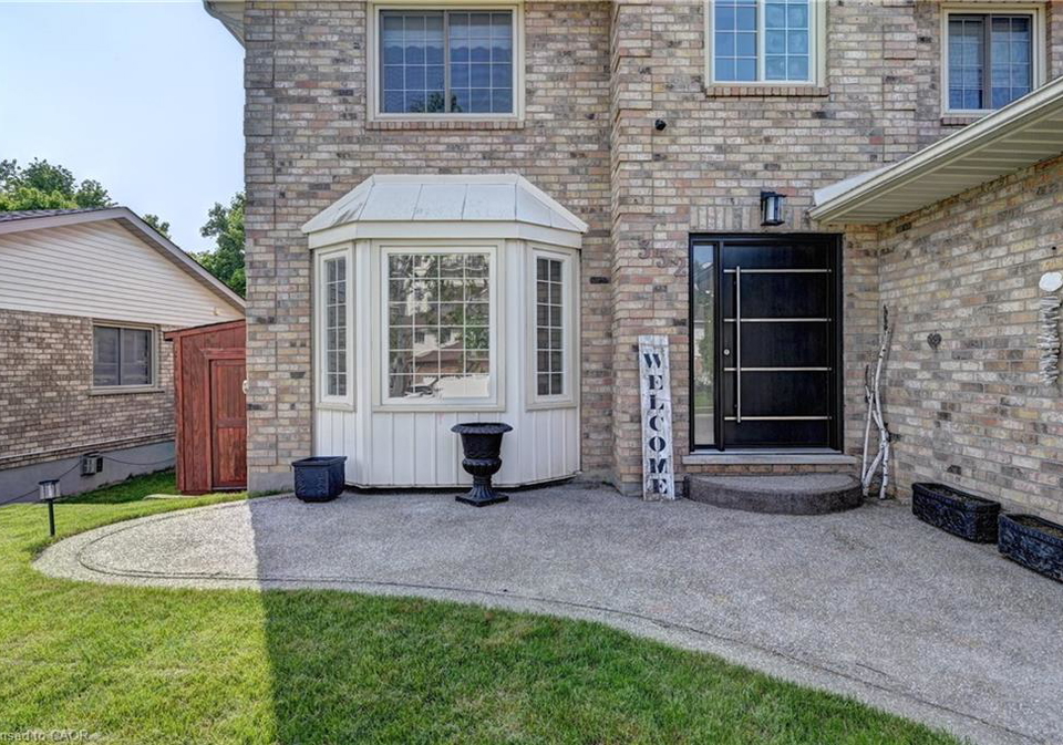 352-stephanie-drive-guelph-ontario-40820638
