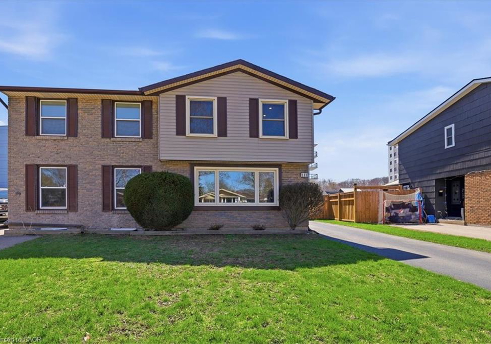 111-selkirk-drive-kitchener-ontario-40820651