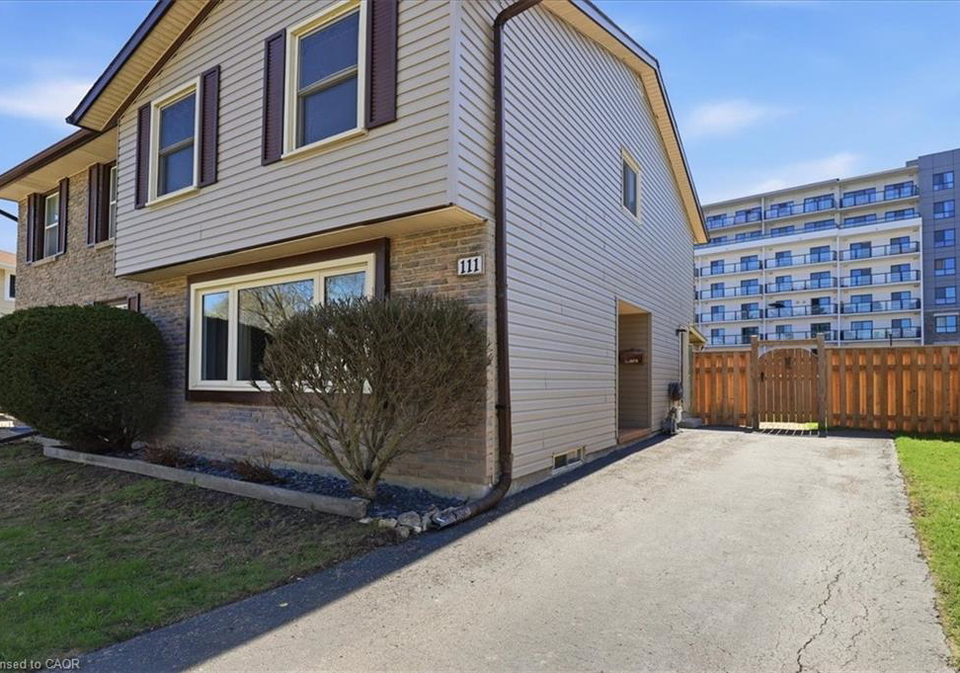 111-selkirk-drive-kitchener-ontario-40820651