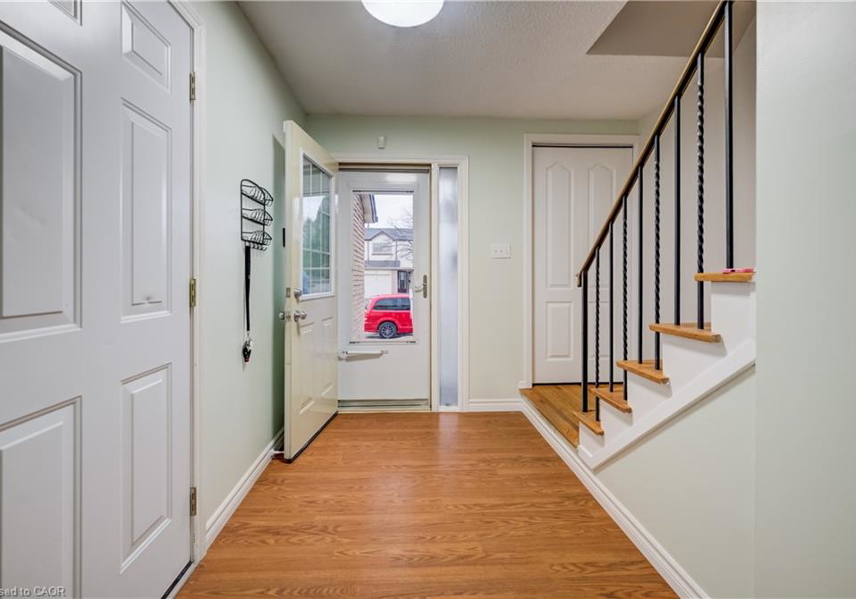20-westmount-mews-cambridge-ontario-40820695