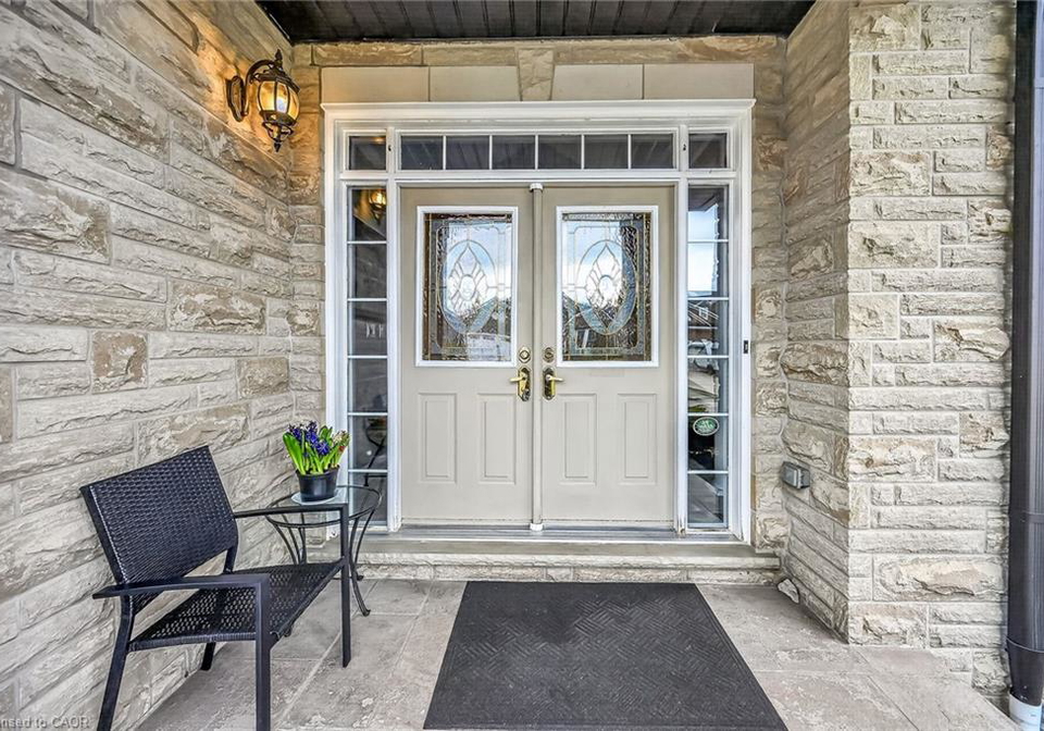 18-bellstone-lane-mount-hope-ontario-40820713