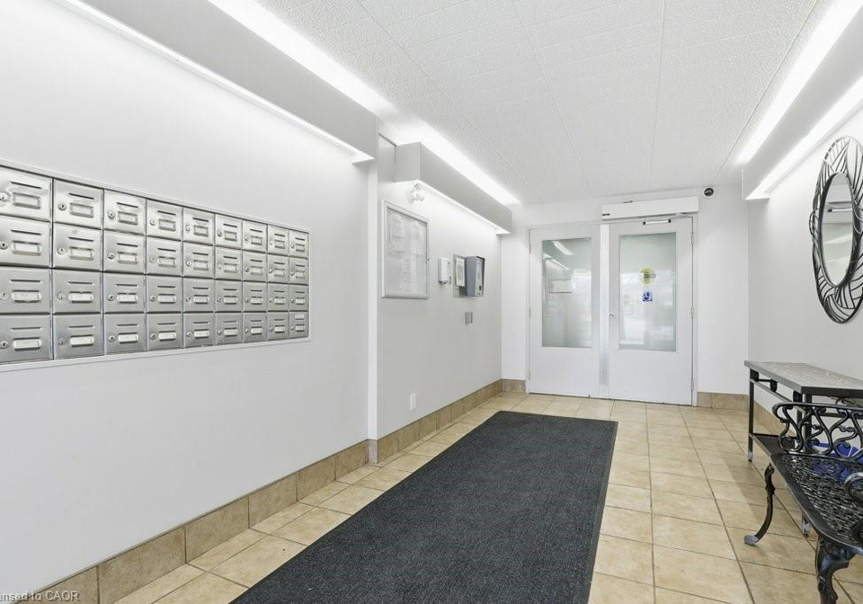 80-breckenridge-drive-kitchener-ontario-40820759