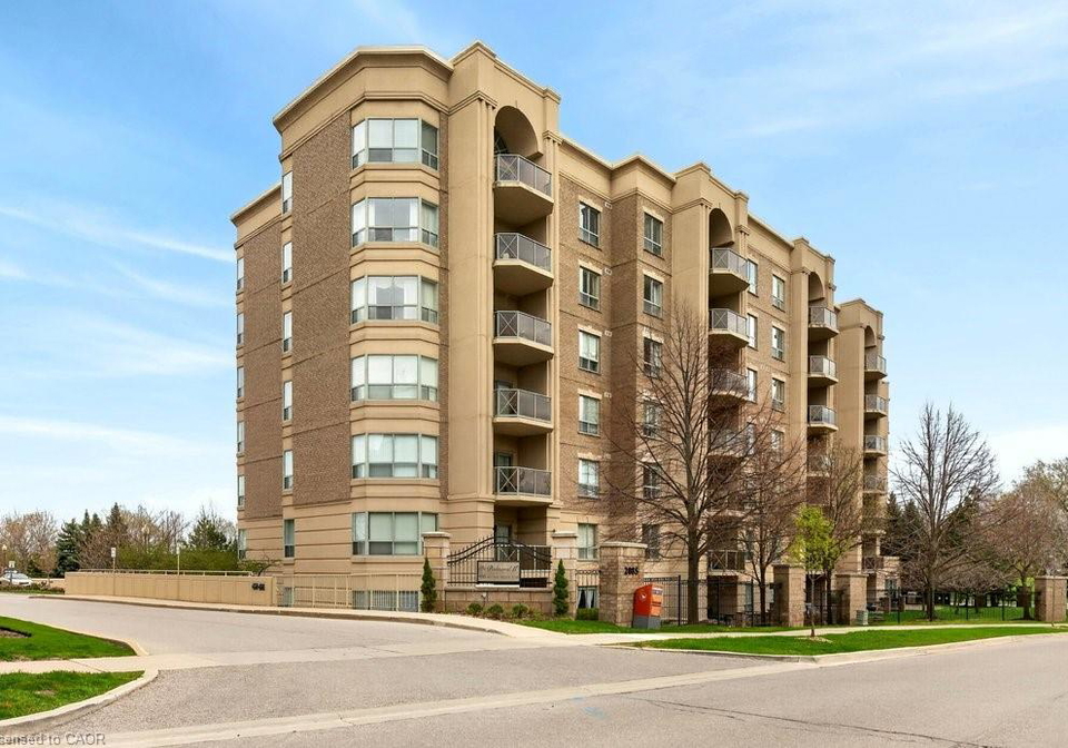 2085-amherst-heights-drive-burlington-ontario-40820789