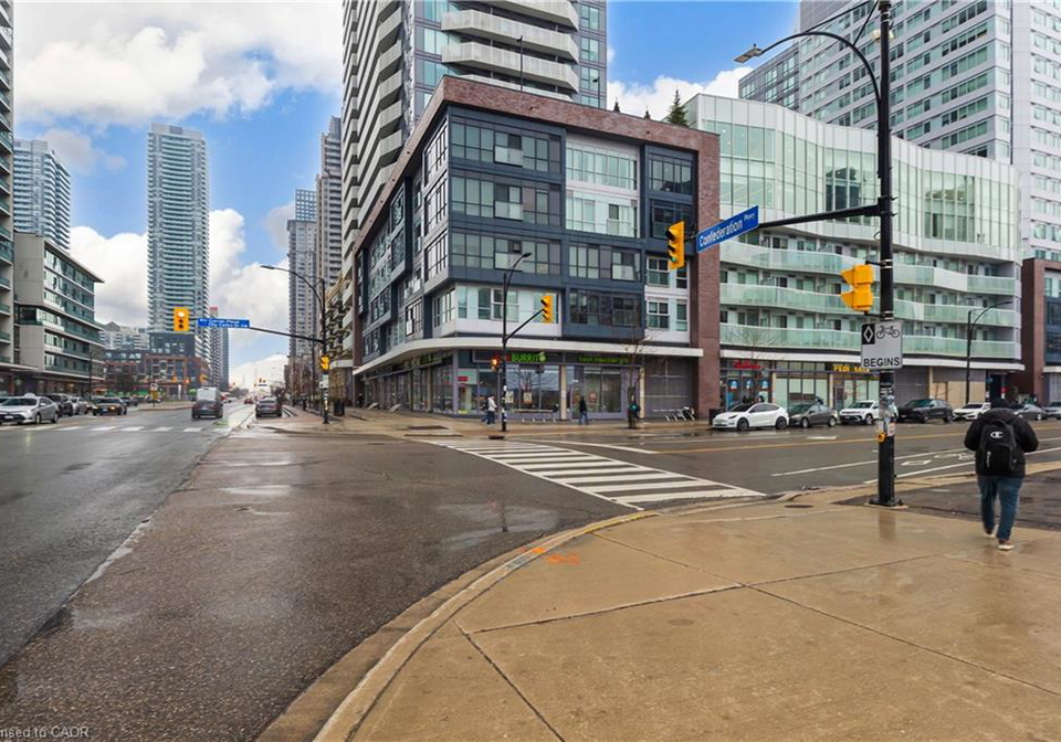 4065-confederation-parkway-mississauga-ontario-40820823