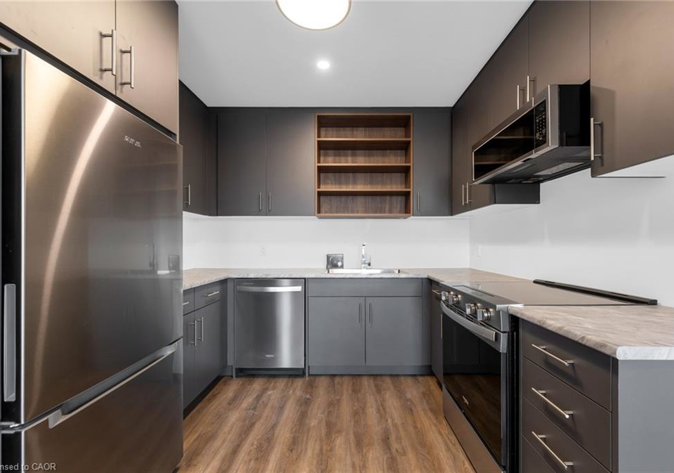 146-everett-common-st-catharines-ontario-40820892