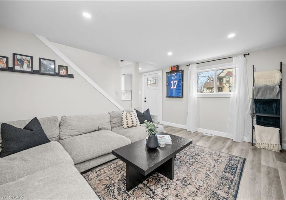 163-battery-street-fort-erie-ontario-40820897
