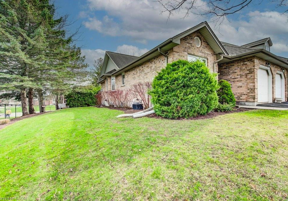 1198-swan-street-ayr-ontario-40820918