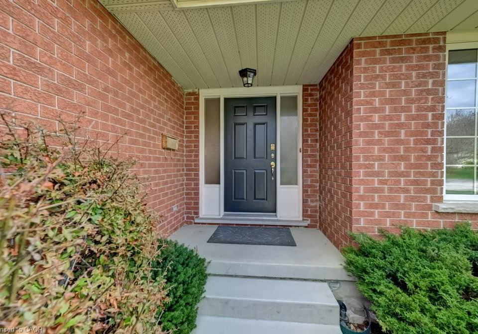 285-magnolia-place-waterloo-ontario-40820942
