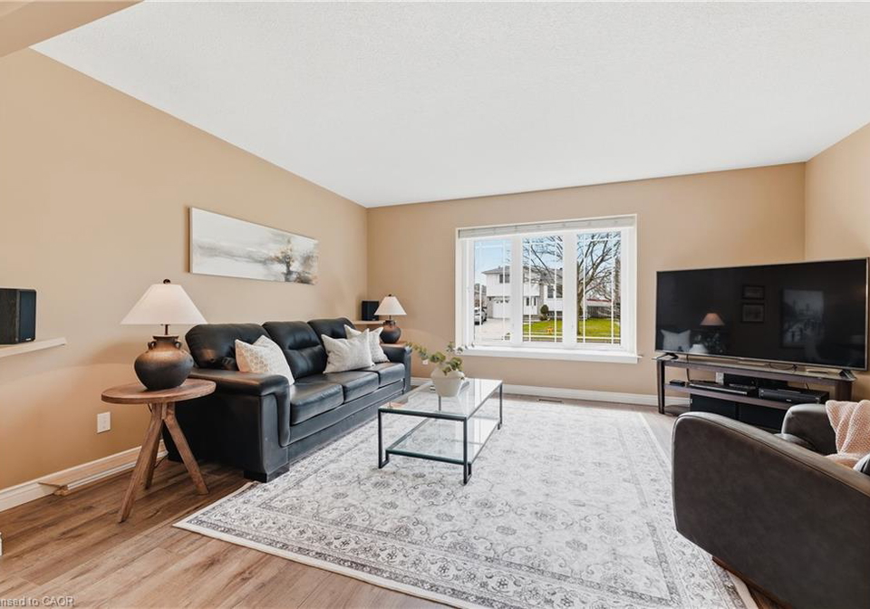 143-st-jerome-crescent-kitchener-ontario-40821028