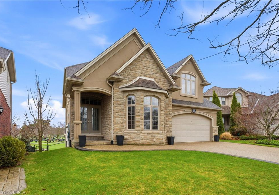 20-zavarella-court-paris-ontario-40821032