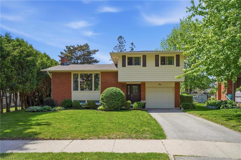 4-bradley-place-kitchener-ontario-40821042