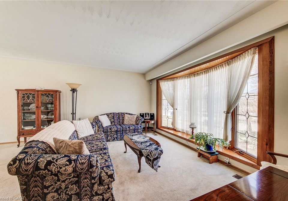 85-burlington-drive-kitchener-ontario-40821049