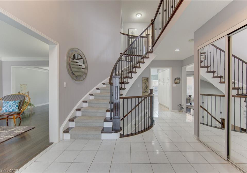 31-bird-court-cambridge-ontario-40821089