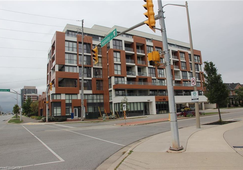 5001-corporate-drive-burlington-ontario-40821115