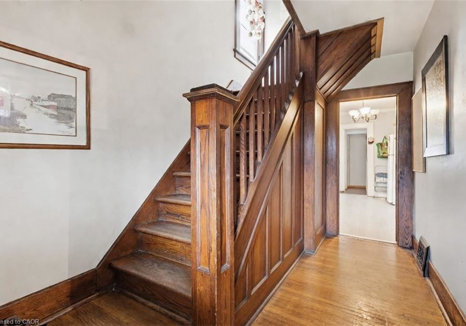 142-stanley-street-simcoe-ontario-40821227