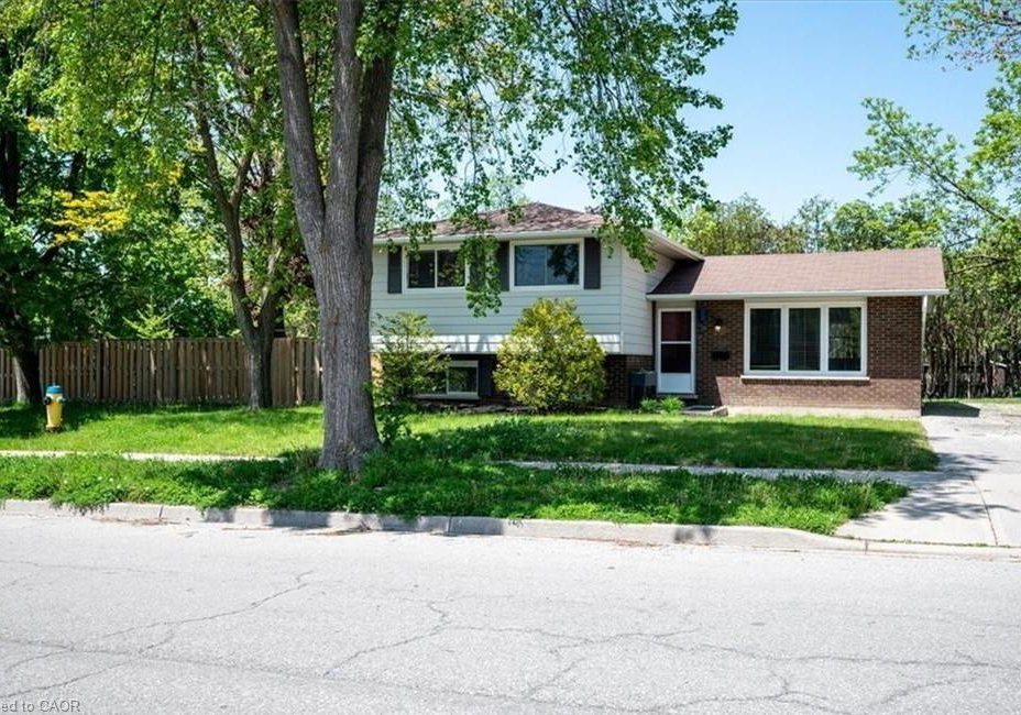 152-macgregor-crescent-waterloo-ontario-40821229