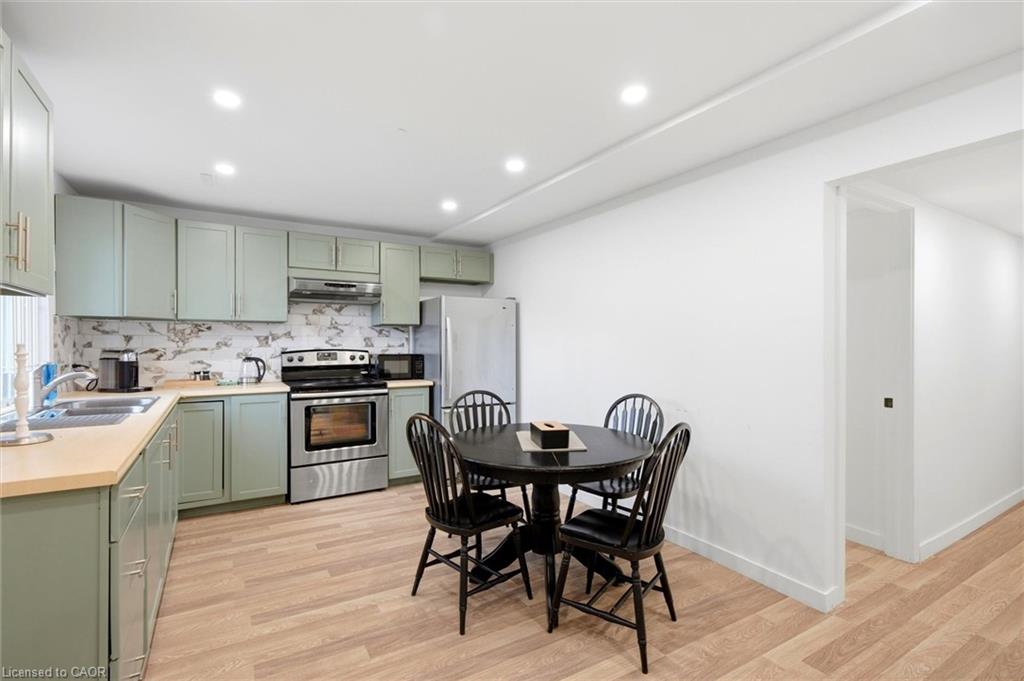 235-southwood-drive-kitchener-ontario-40821246