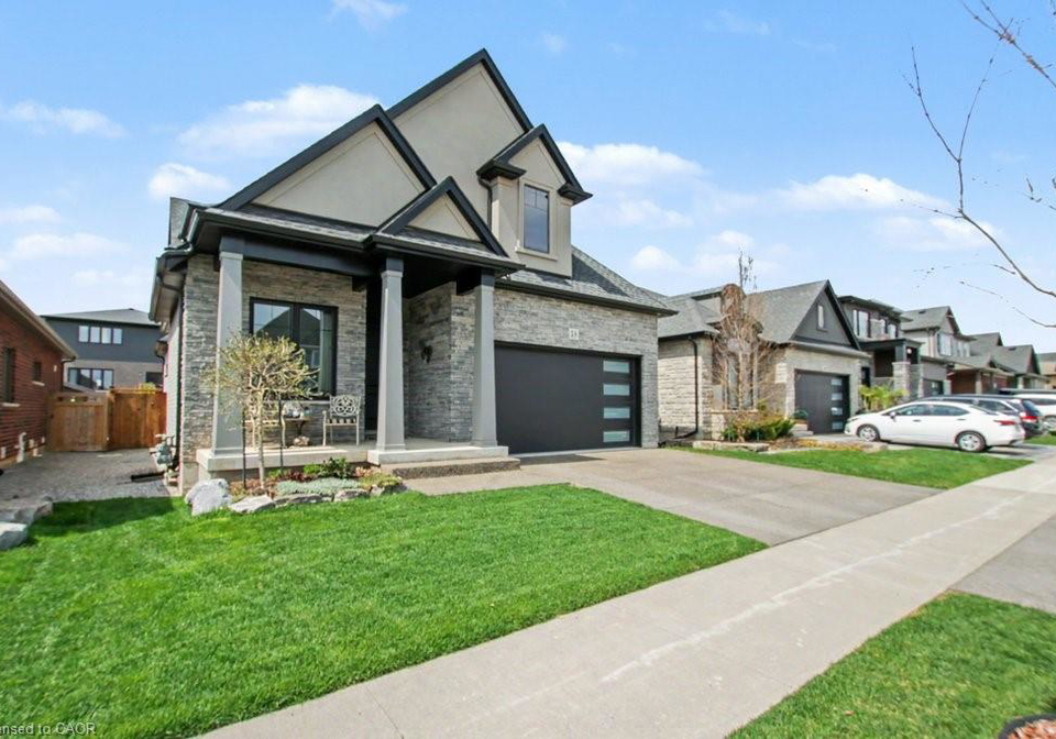 38-swan-avenue-fonthill-ontario-40821321