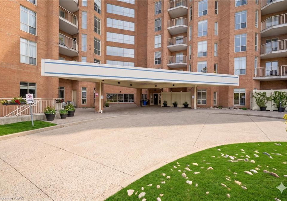 1414-king-street-e-kitchener-ontario-40821337