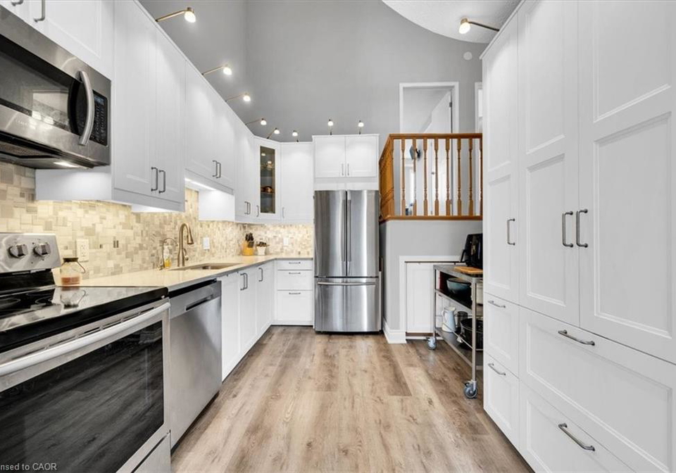 42-green-valley-drive-kitchener-ontario-40821378