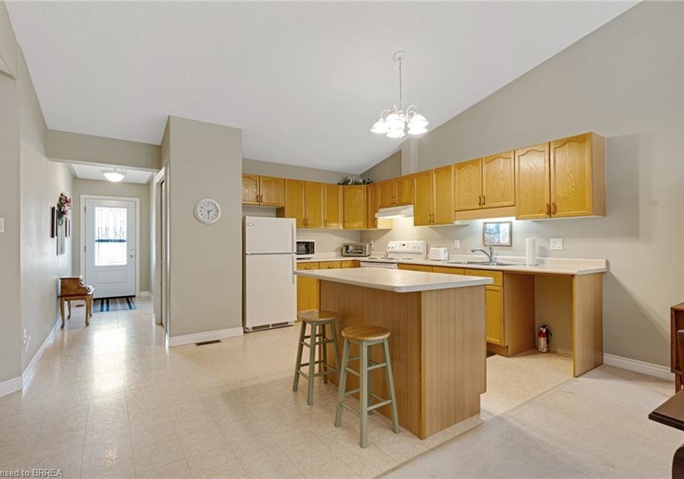 110-somerset-road-brantford-ontario-40821381