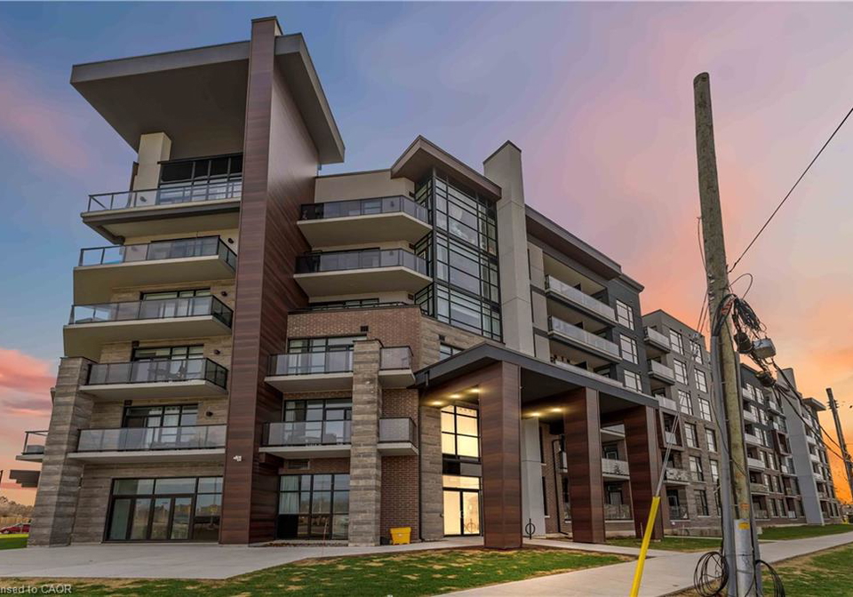 600-north-service-road-stoney-creek-ontario-40821397