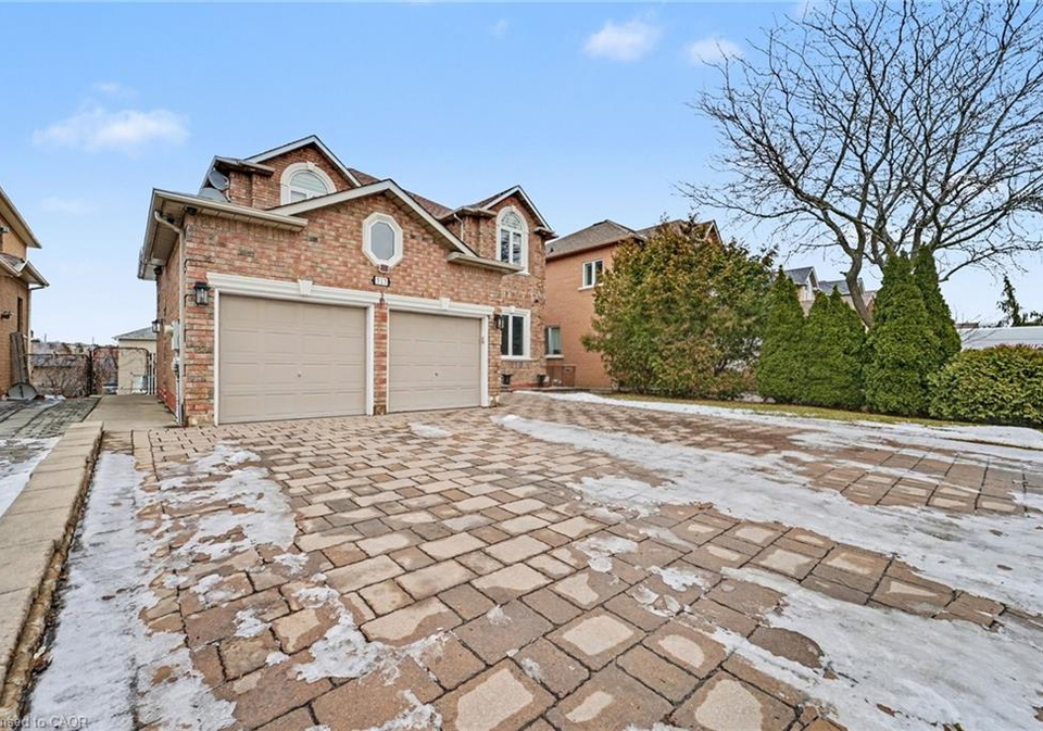 717-vaughan-mills-road-woodbridge-ontario-40821412