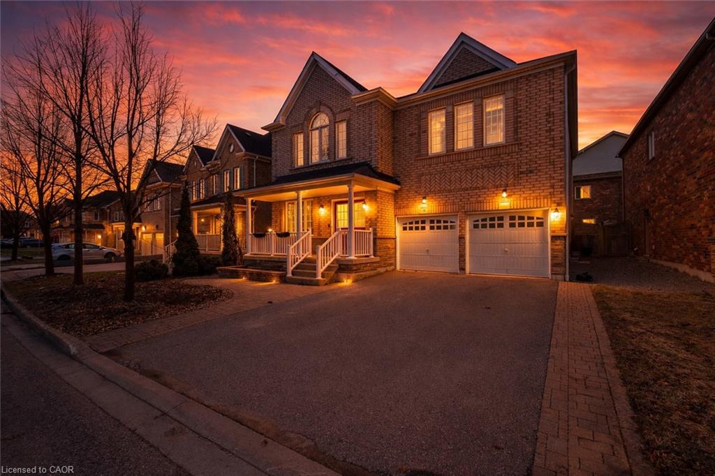 6-wilsongary-circle-ajax-ontario-40821494