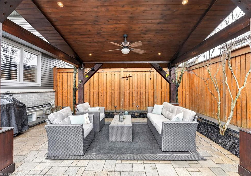 18-brookside-terrace-smithville-ontario-40821497