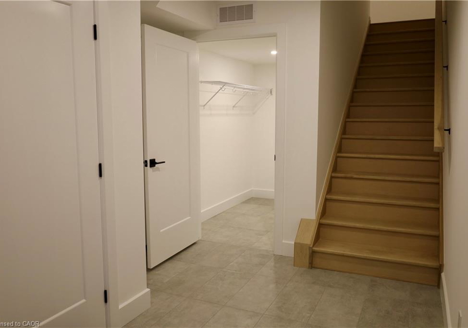 4255-lismer-lane-london-ontario-40821503
