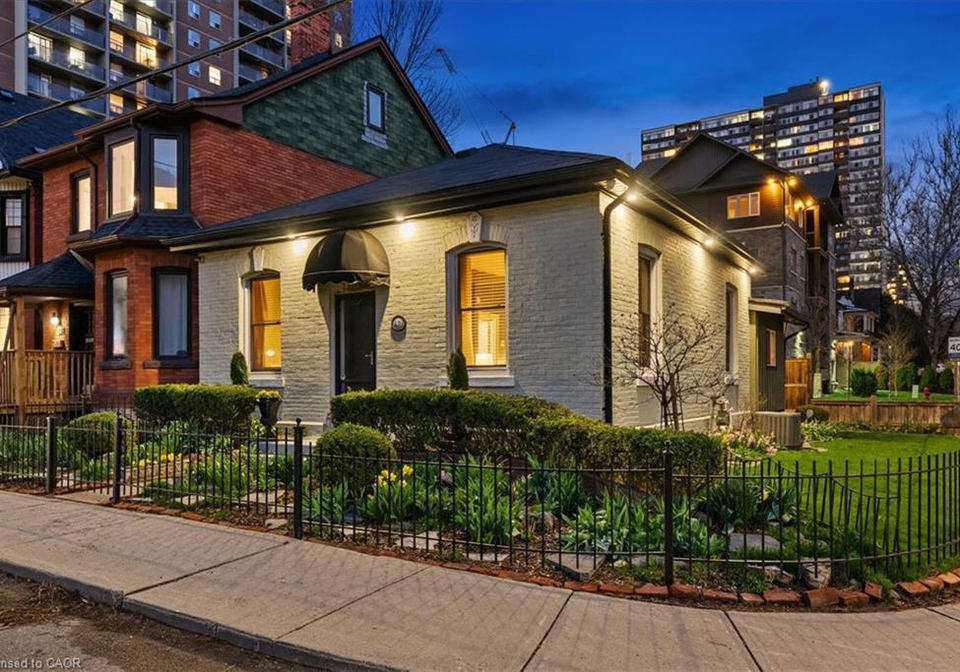 139-queen-street-s-hamilton-ontario-40821514