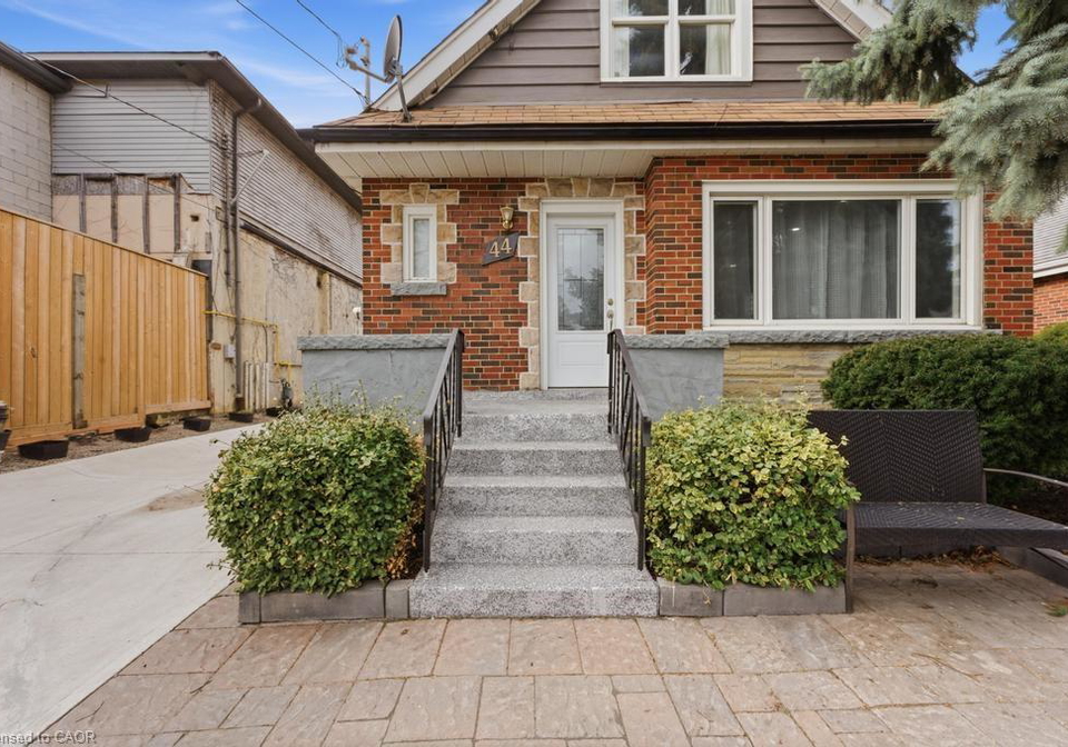 44-jefferson-avenue-hamilton-ontario-40821520