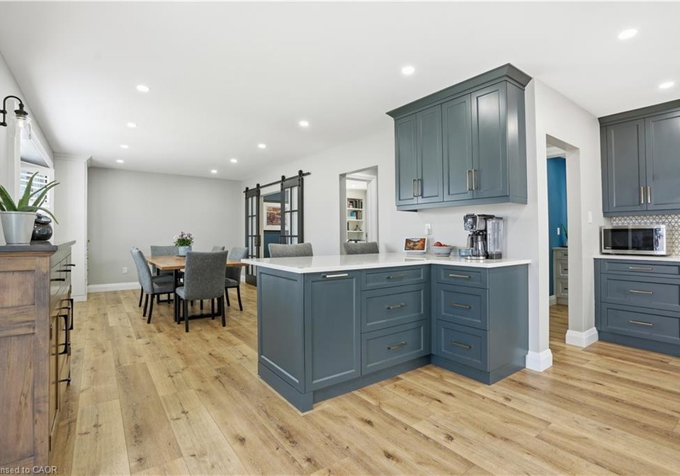 101-livingston-avenue-grimsby-ontario-40821530