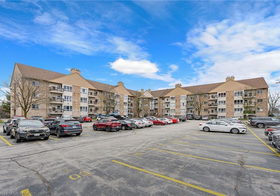 15-hofstetter-avenue-kitchener-ontario-40821537