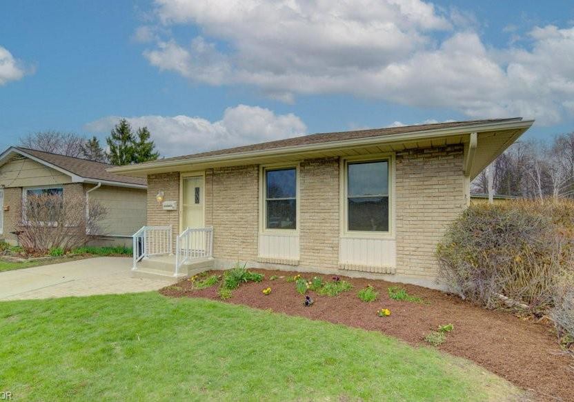 34-geneva-crescent-kitchener-ontario-40821544