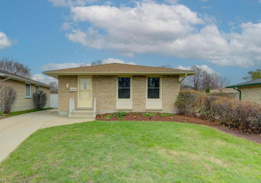 34-geneva-crescent-kitchener-ontario-40821544