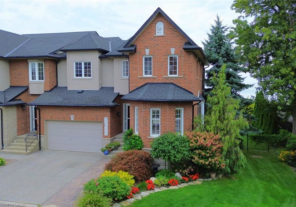97-sunvale-place-stoney-creek-ontario-40821548