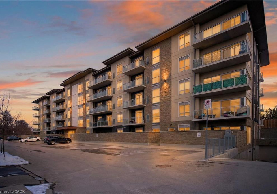 16-markle-crescent-ancaster-ontario-40821559