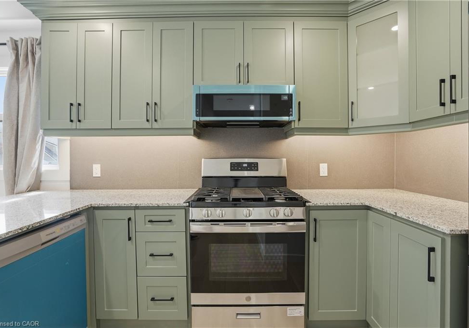 1110-cannon-street-e-hamilton-ontario-40821578