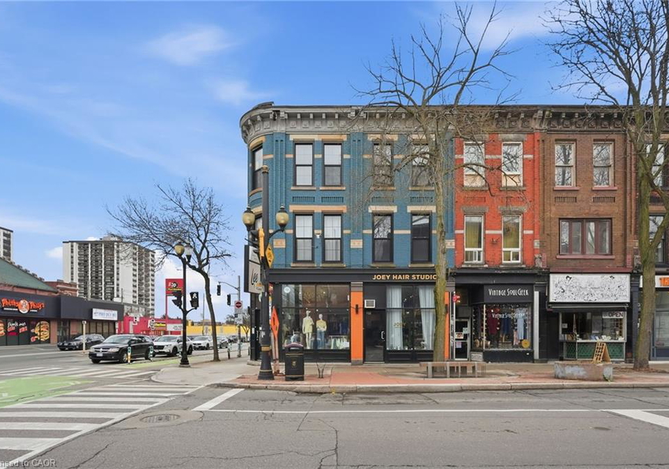 6-cannon-street-e-hamilton-ontario-40821608