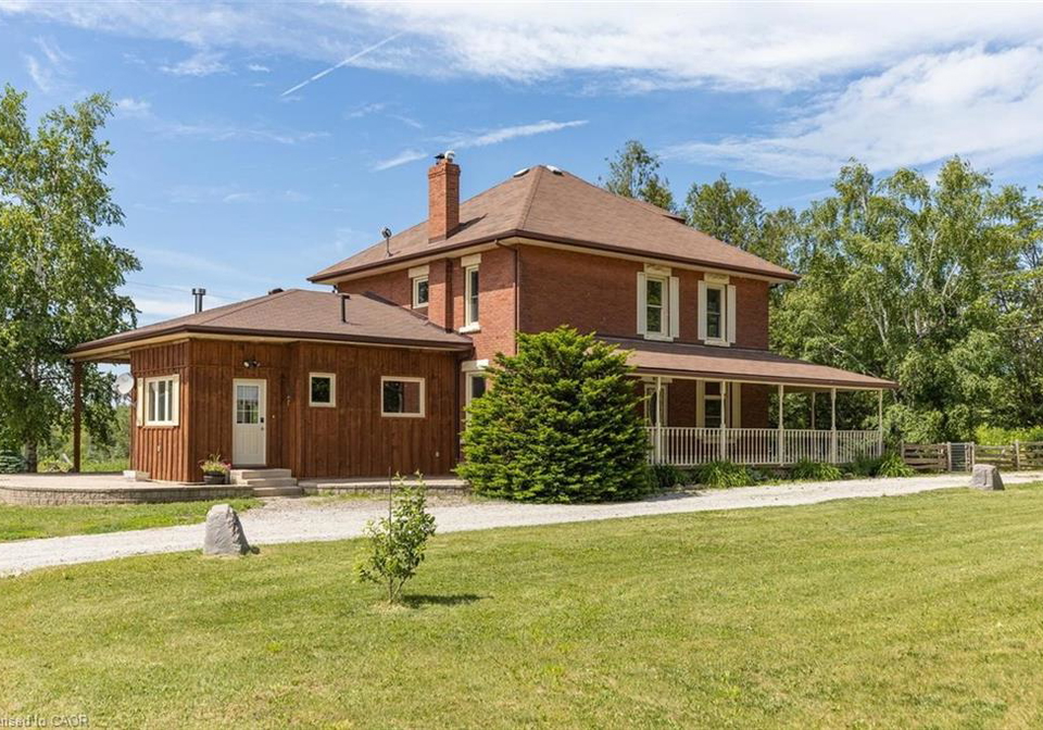4962-third-line-w-erin-ontario-40821672