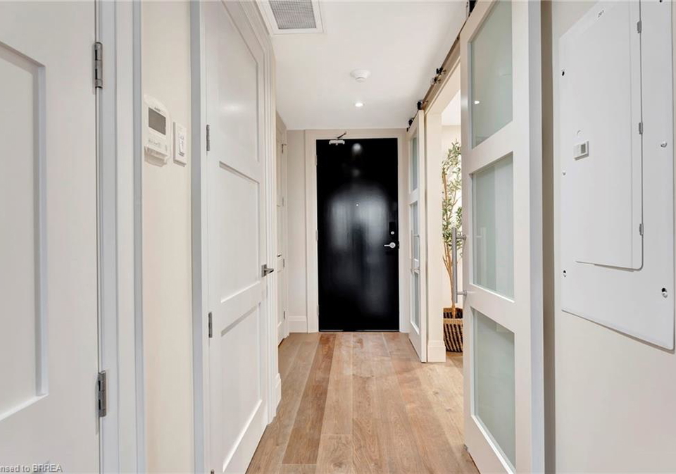 7-grand-river-street-n-paris-ontario-40821699