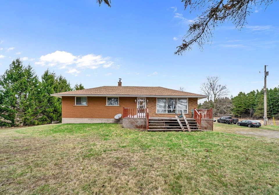 1416-highway-6-hamilton-ontario-40821709