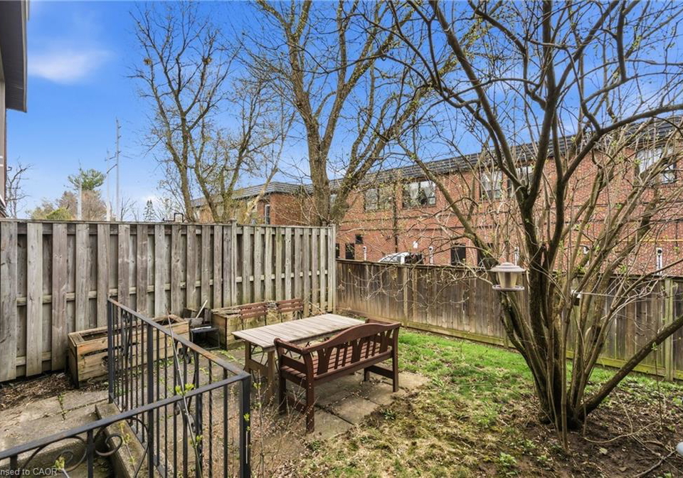 23-watsons-lane-dundas-ontario-40821765
