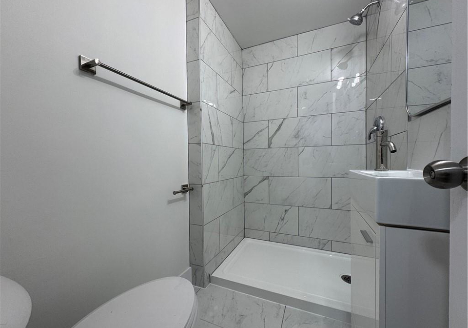 12-arrowhead-place-kitchener-ontario-40821775