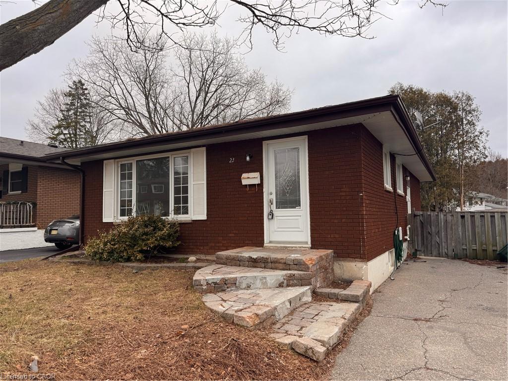 23-arrowhead-crescent-kitchener-ontario-40821785