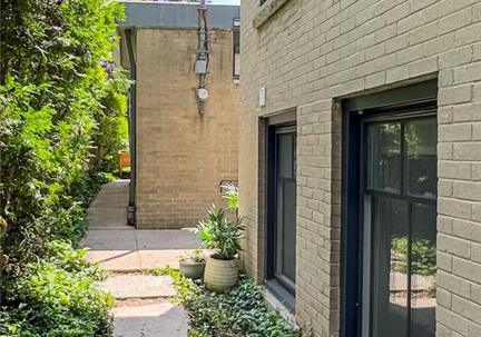 64-undermount-avenue-hamilton-ontario-40821870
