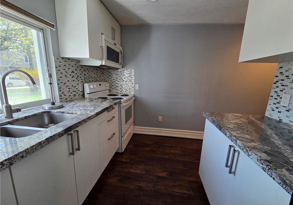 2021-edinburgh-drive-burlington-ontario-40821884